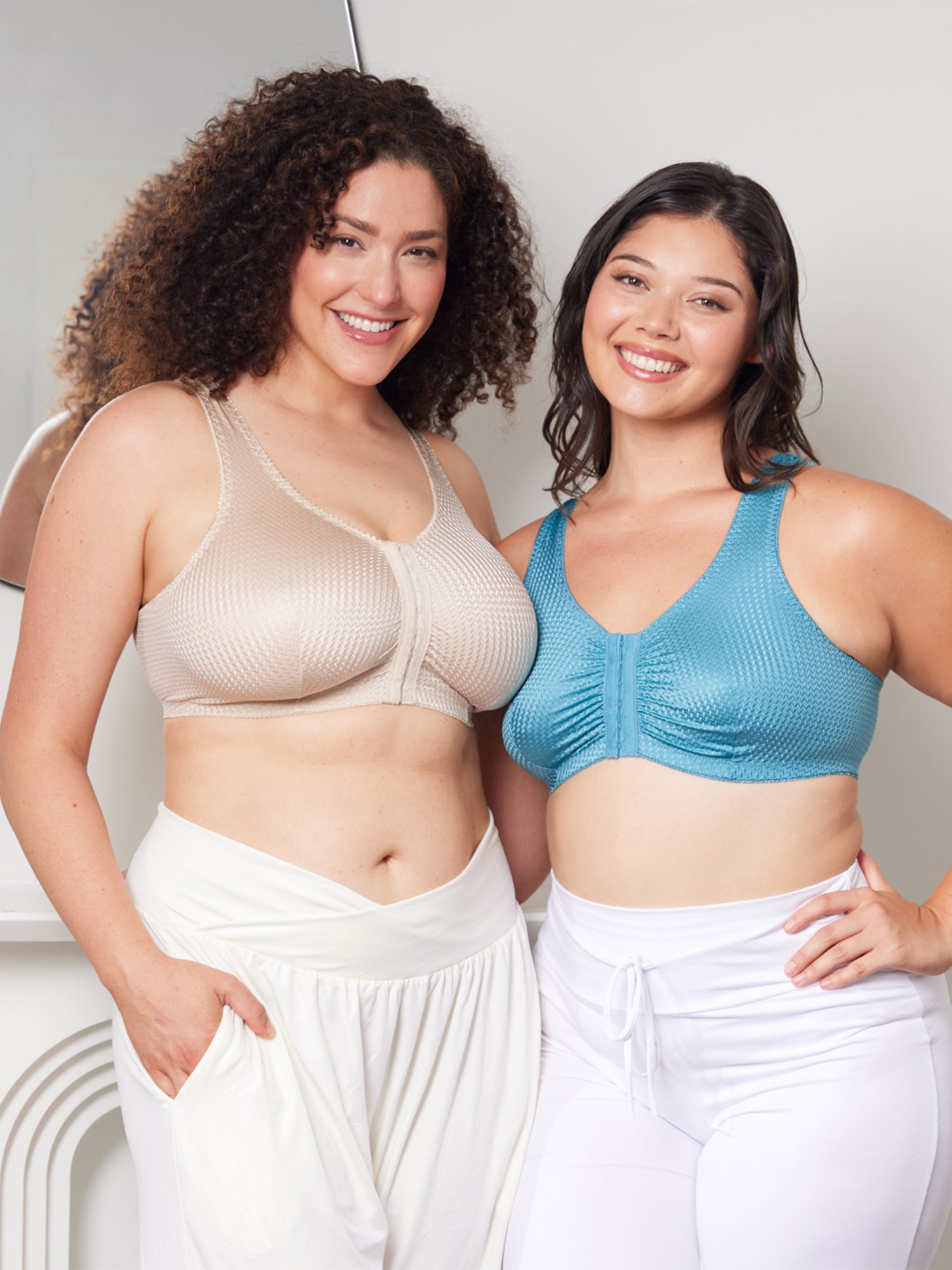 The Marlene - Wireless Silky Front-Closure Comfort Bra - Sea Glass Blue,36BCD