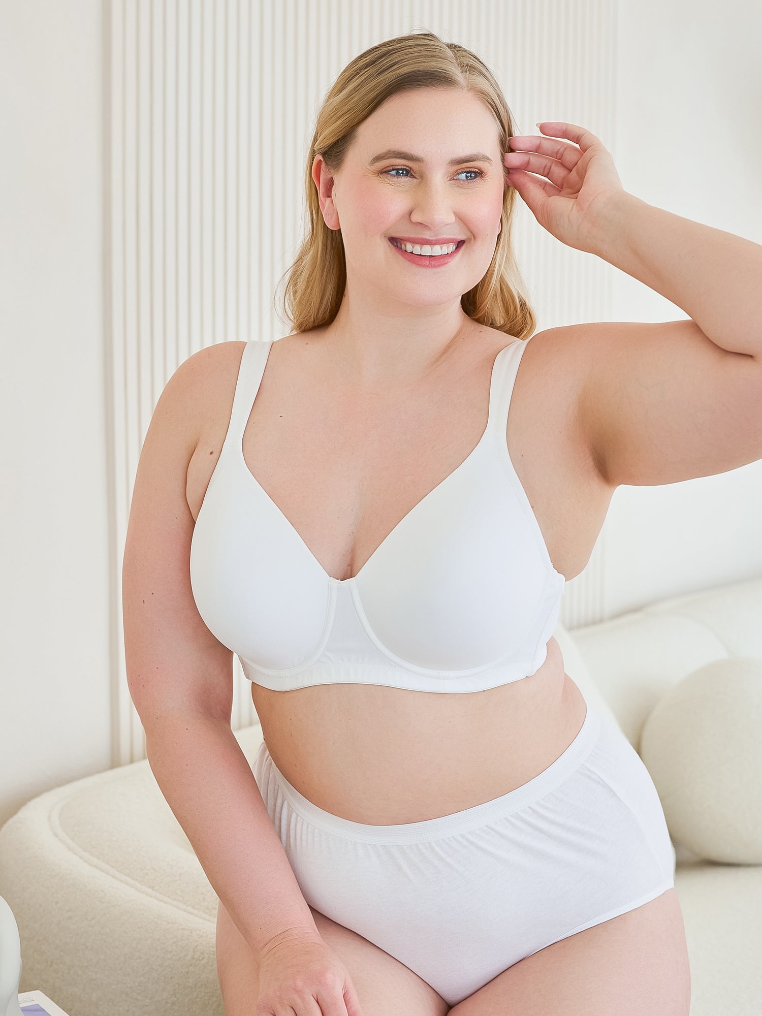 The Brigitte Full Coverage - Lightly Padded Wireless T-Shirt Bra - White,36A