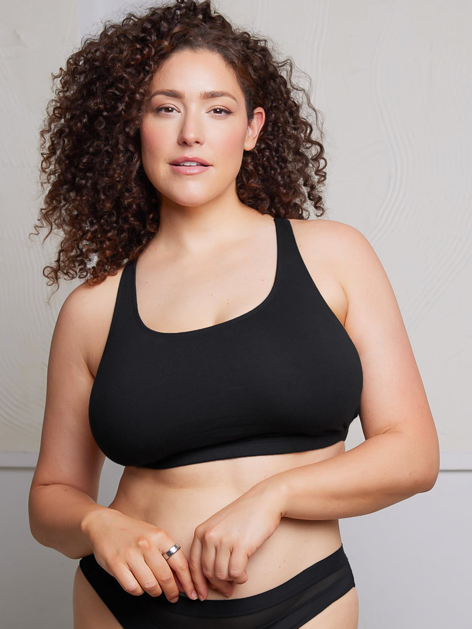 The Serena - Wireless Racerback Cotton Sports Bra 2-Pack - Black & White 2PK,38BCD