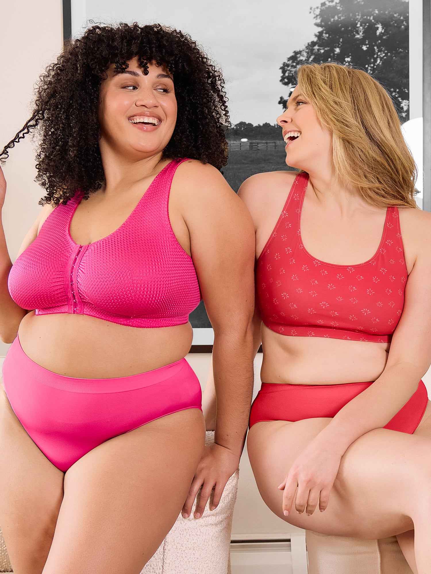 The Serena - Wireless Racerback Cotton Sports Bra - Red Starburst Print,38BCD